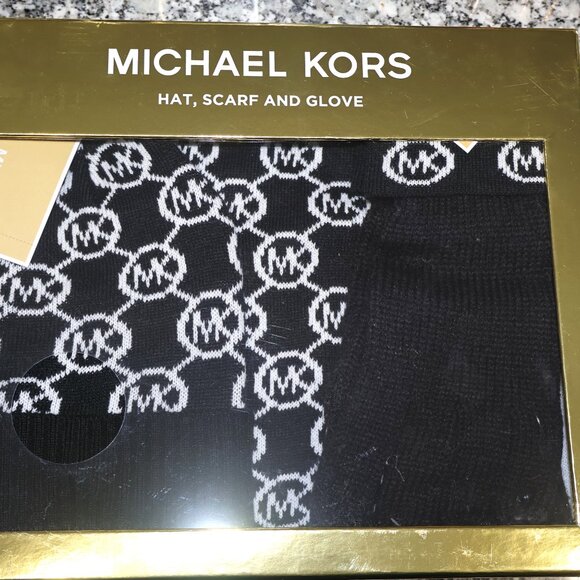 Michael Kors MK Logo Hat Scarf & Gloves Gift Set Black NWT in Box - Picture 5 of 8